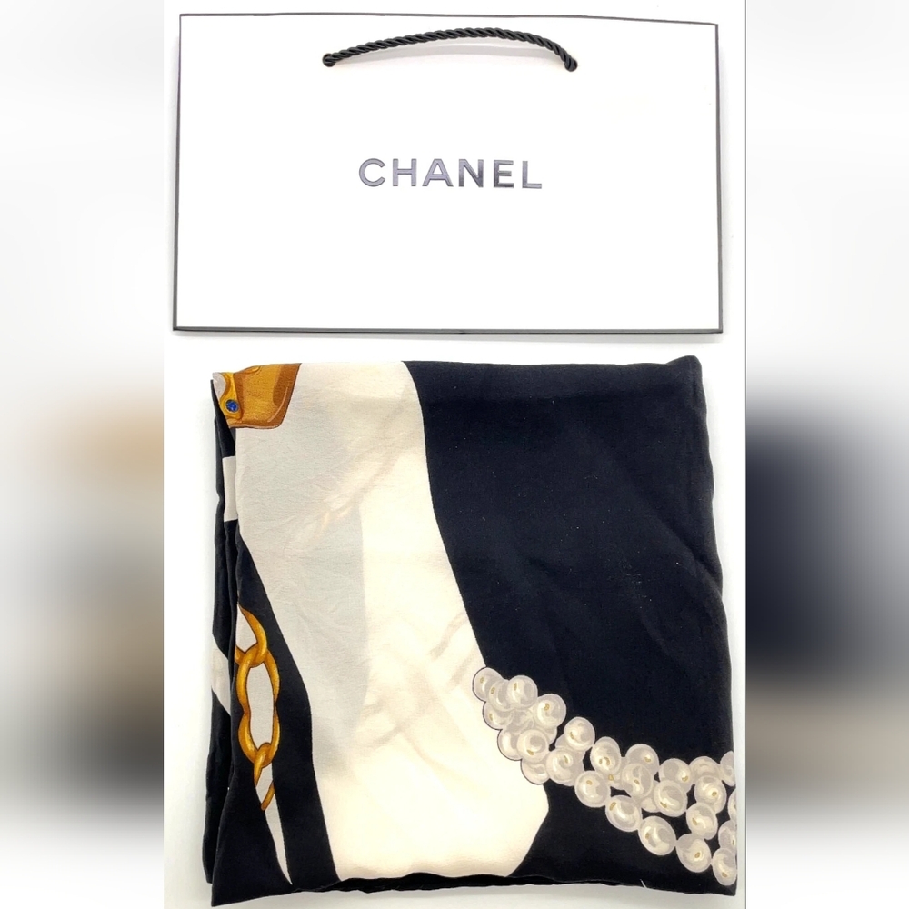 Authentic Chanel Coco Mark Dot Mademoiselle Black/White Silk Scarf - Picture 7 of 13